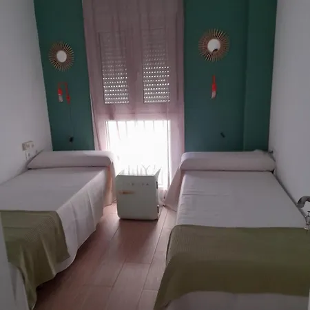 Casandra - Antiguo Valencianos Hostel Conil de la Frontera